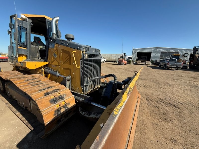  2015 DEERE 850K at Conquest Equipment Alberta