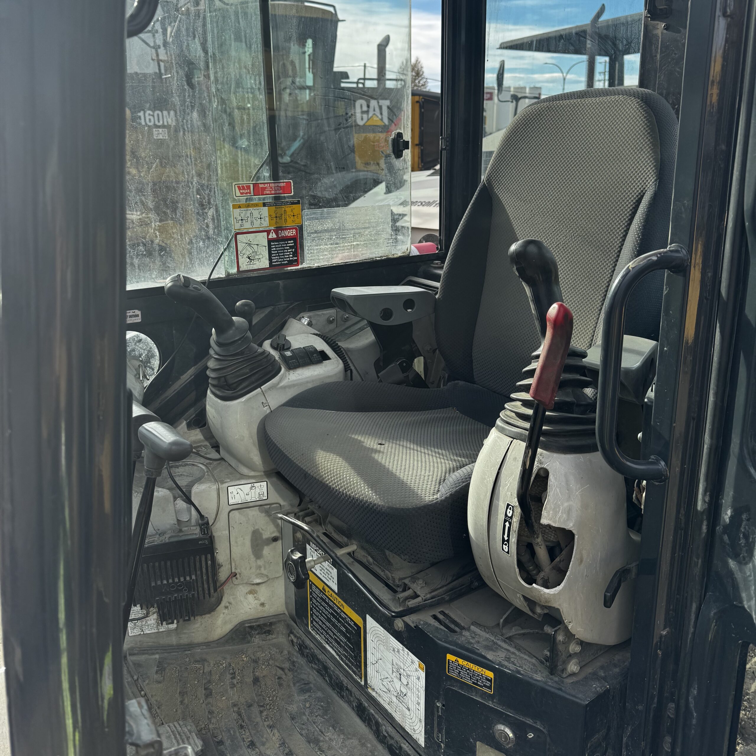  2015 HITACHI ZX50U5 at Conquest Equipment British Columbia