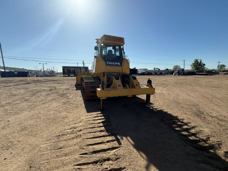  2015 DEERE 850K at Conquest Equipment Alberta