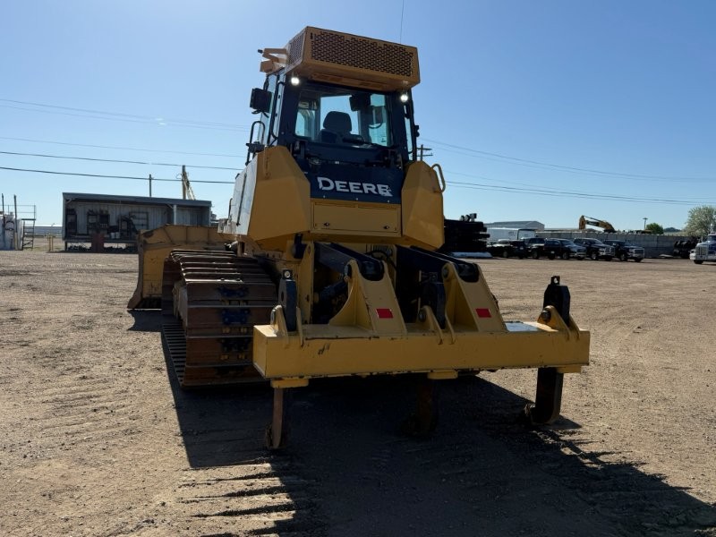  2015 DEERE 850K at Conquest Equipment Alberta
