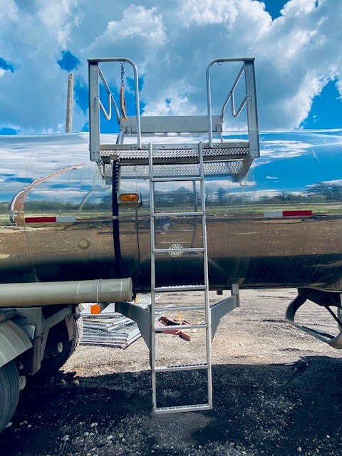  2014 Polar Water trailer (Potable) at Conquest Equipment Alberta