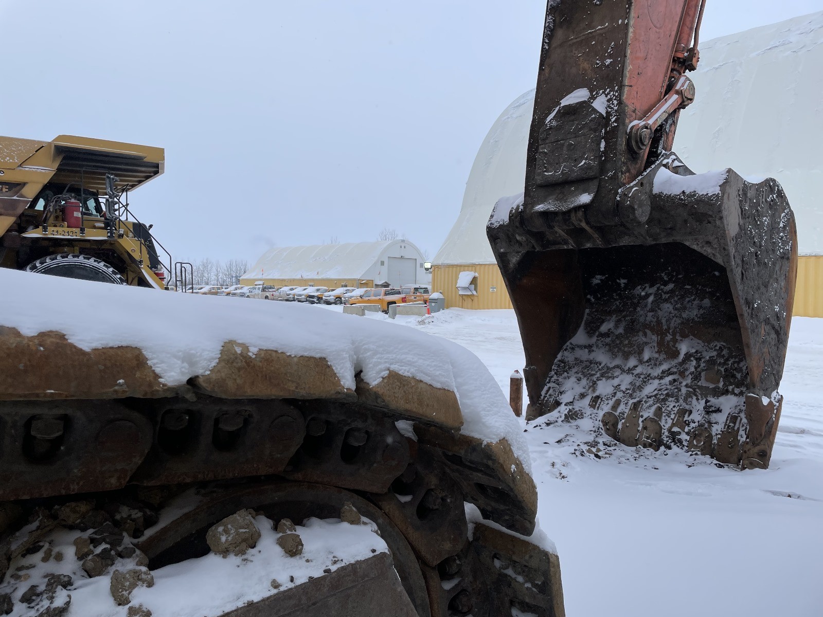  2011 HITACHI EX1900-6 at Conquest Equipment Alberta