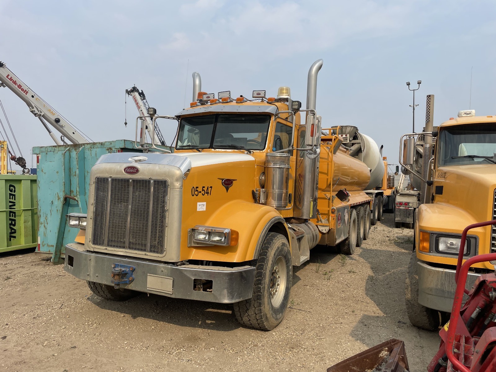 2005 Peterbilt 378 at Conquest Equipment Alberta