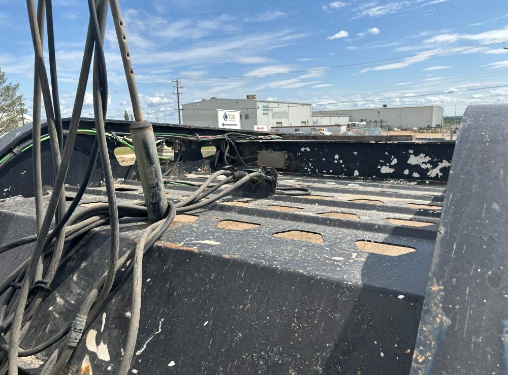  2003 Aspen Hydraulic Gooseneck HG75-16 at Conquest Equipment Alberta