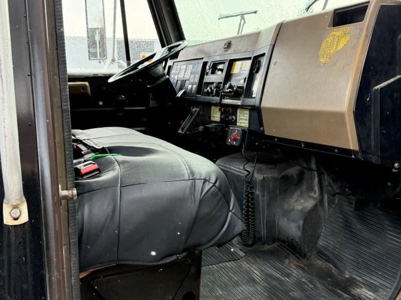  1990 International Bucket Truck at Conquest Equipment Saskatchewan