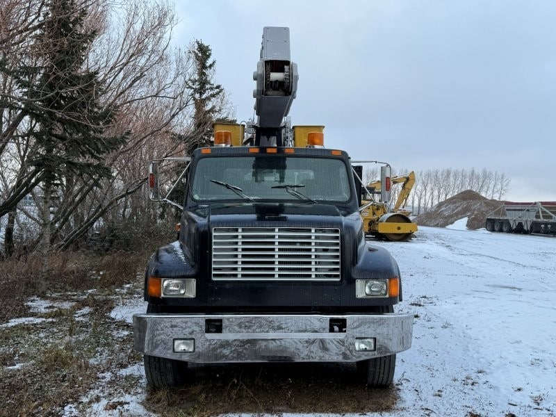  1990 International Bucket Truck at Conquest Equipment Saskatchewan
