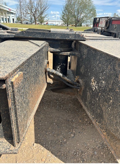  2003 Aspen Hydraulic Gooseneck HG75-16 at Conquest Equipment Alberta