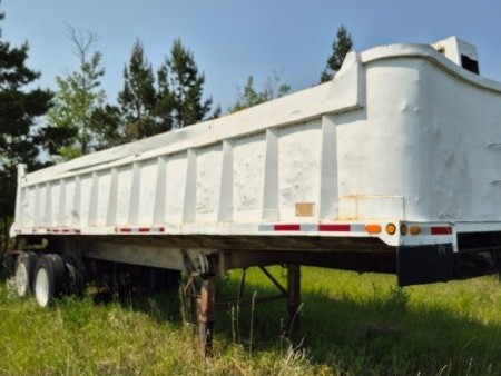  1980 Arne's Tandem End Dump at Conquest Equipment Saskatchewan