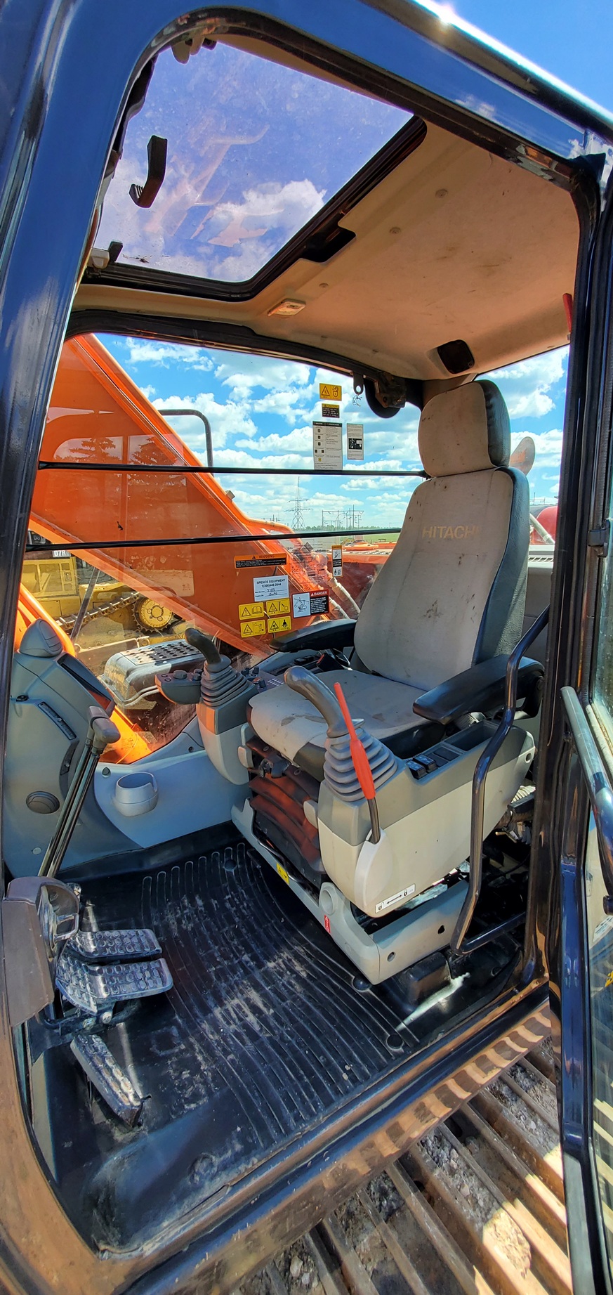  2022 HITACHI ZX250 at Conquest Equipment Saskatchewan