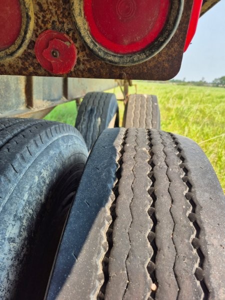  1980 Arne's Tandem End Dump at Conquest Equipment Saskatchewan