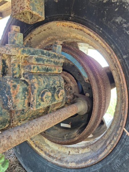  1980 Arne's Tandem End Dump at Conquest Equipment Saskatchewan