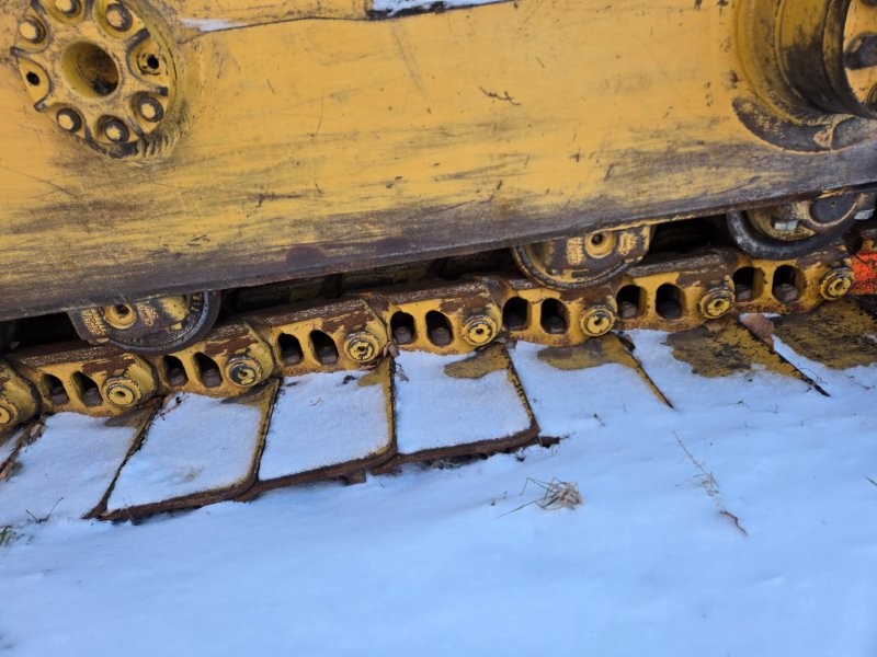  1997 CAT D6R at Conquest Equipment Saskatchewan