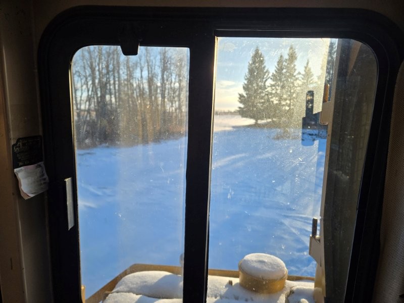  1997 CAT D6R at Conquest Equipment Saskatchewan