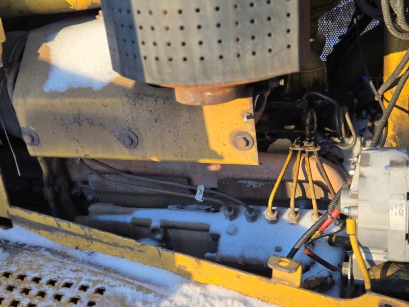  1997 CAT D6R at Conquest Equipment Saskatchewan