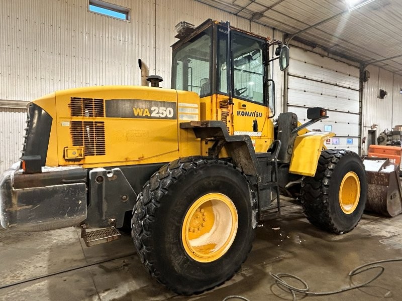  2005 KOMATSU WA250-5L at Conquest Equipment Saskatchewan