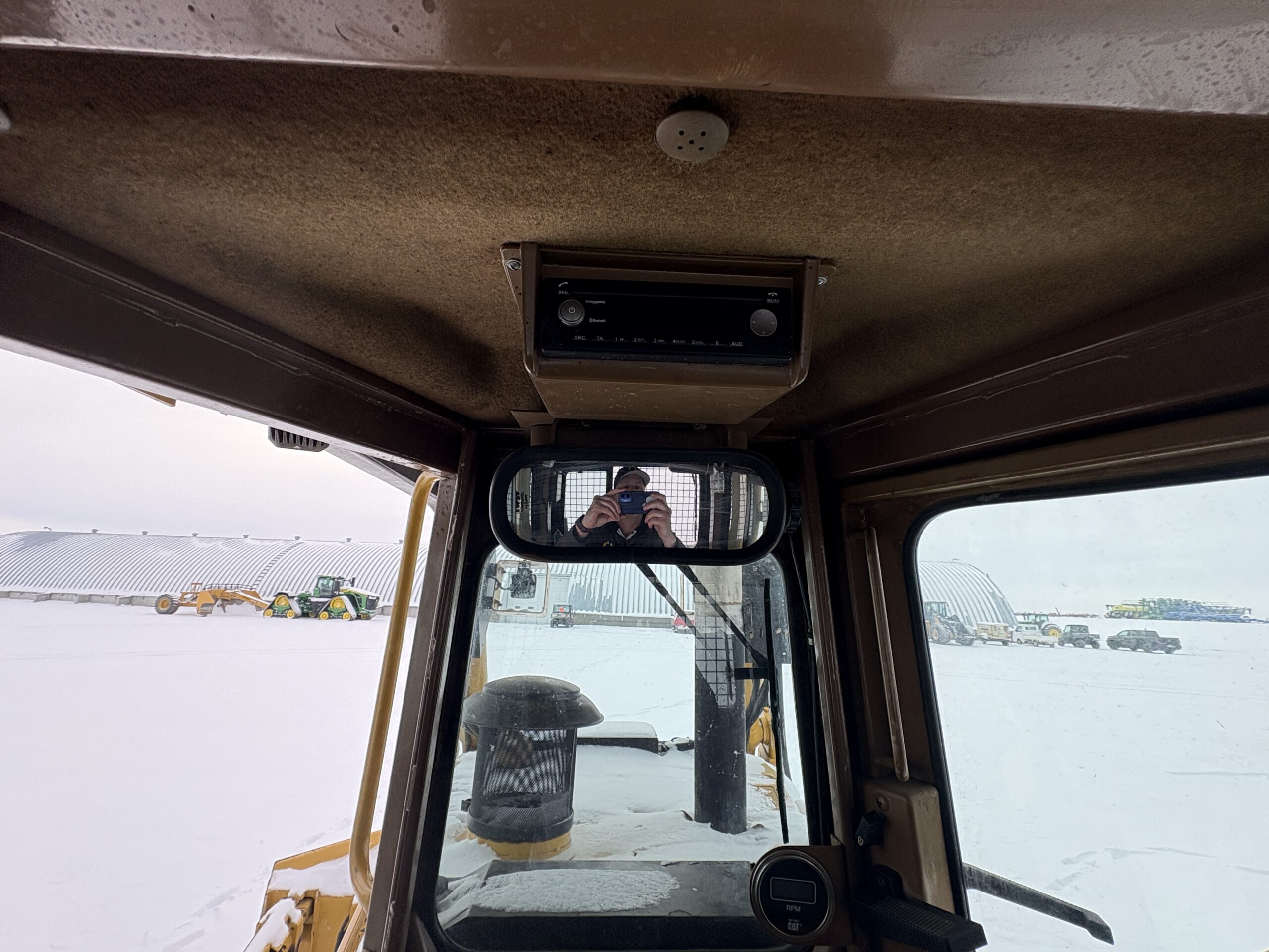  1991 CAT D7H LGP at Conquest Equipment Alberta
