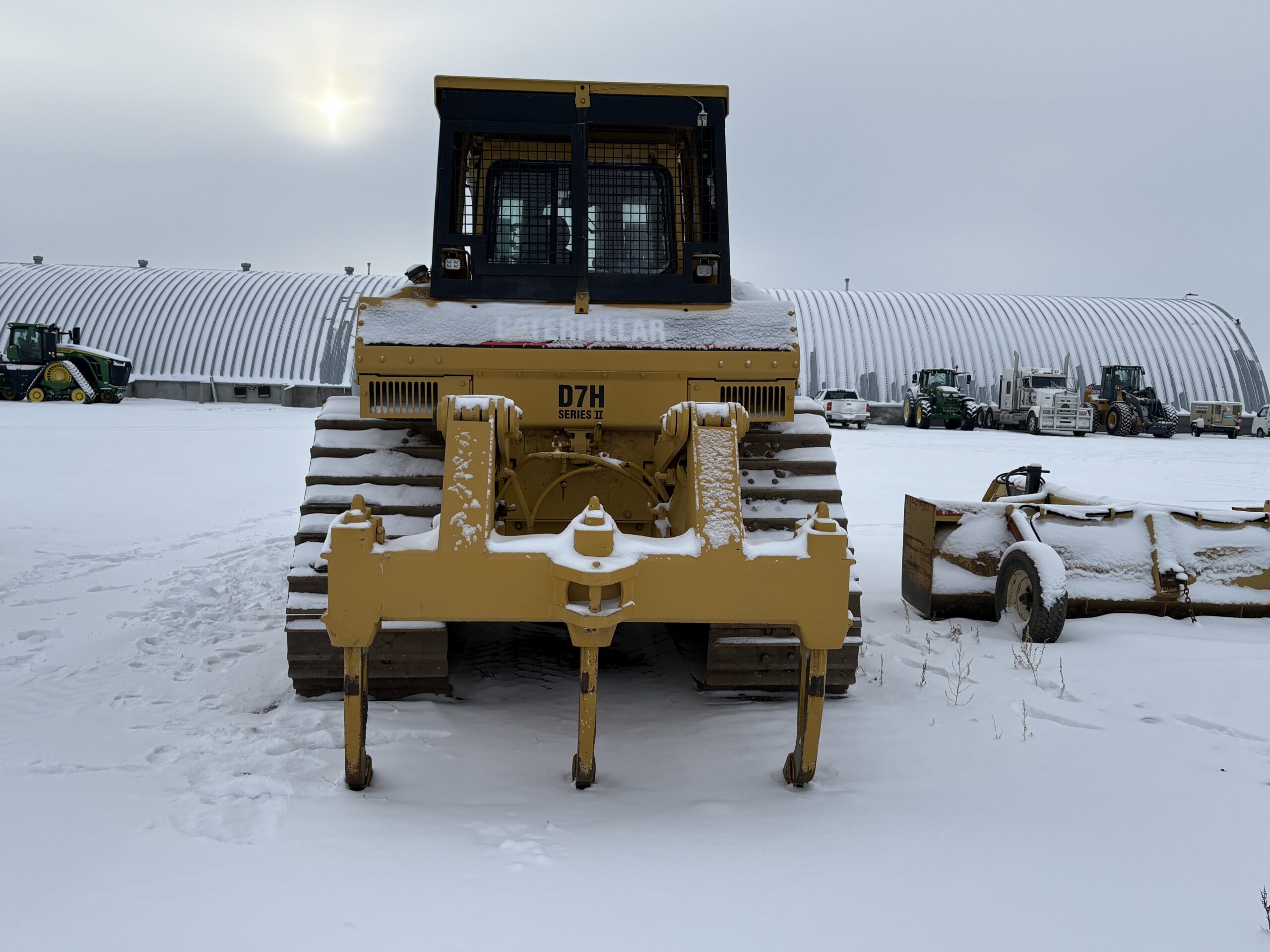  1991 CAT D7H LGP at Conquest Equipment Alberta