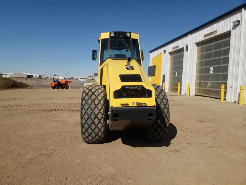  2015 Bomag BW211D-50 at Conquest Equipment Fort St. John, BC