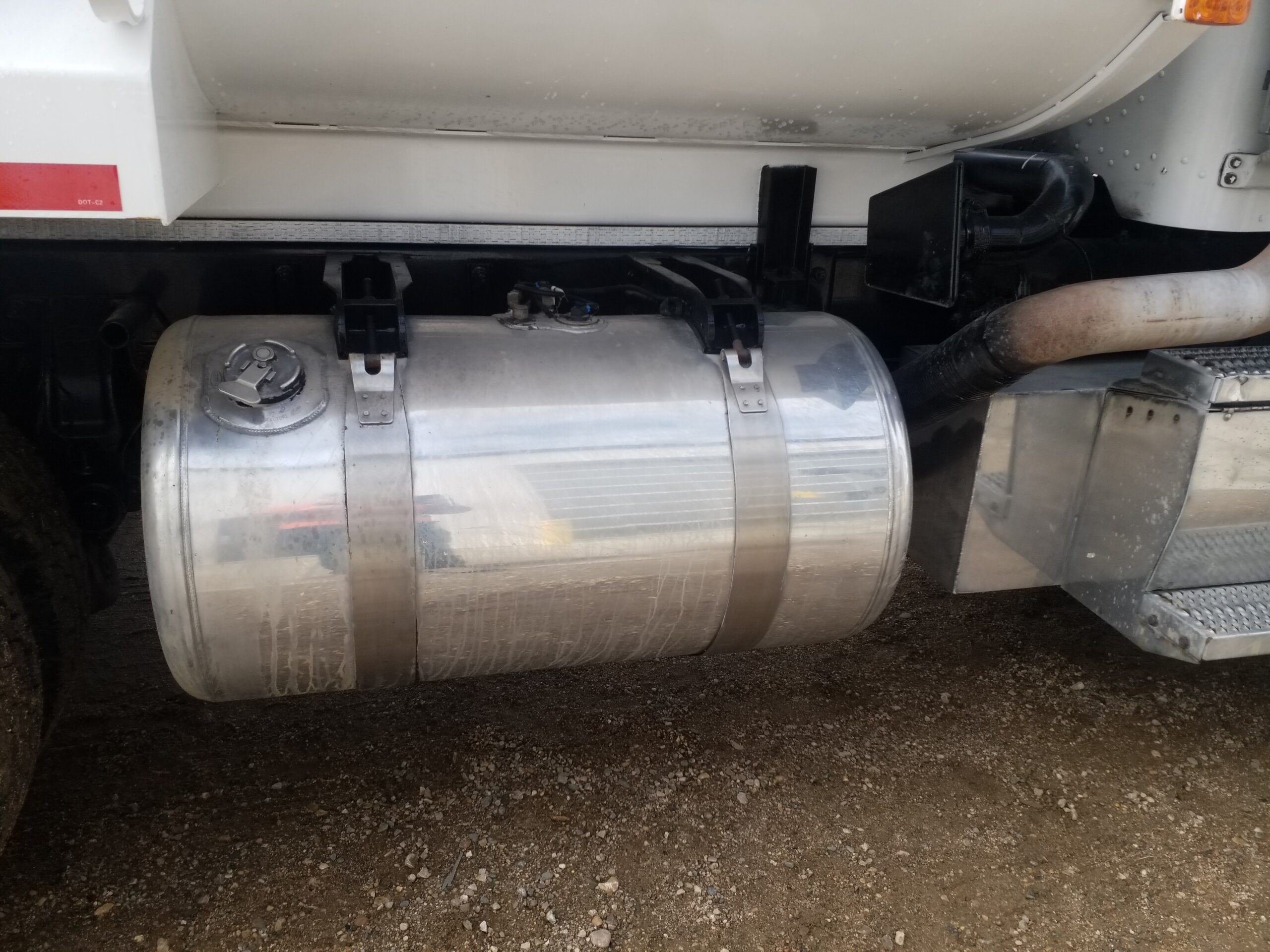  2010 Peterbilt 384 384 at Conquest Equipment Saskatchewan