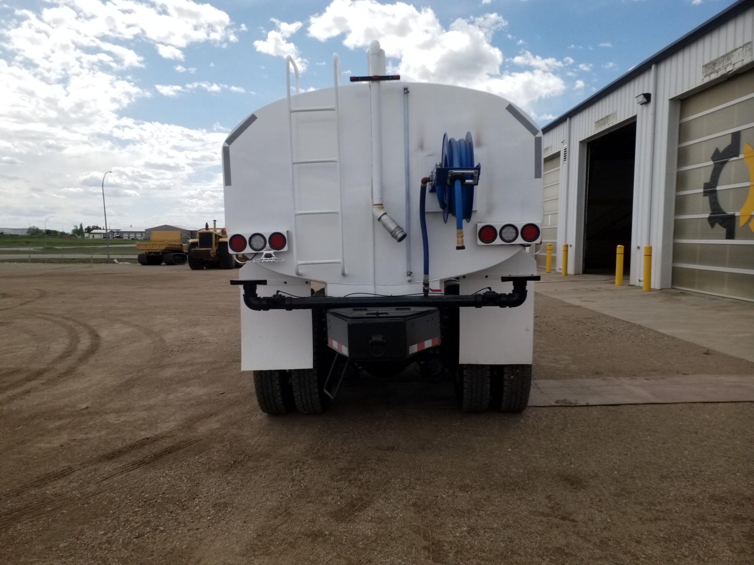  2009 Kenworth T800 at Conquest Equipment Saskatchewan