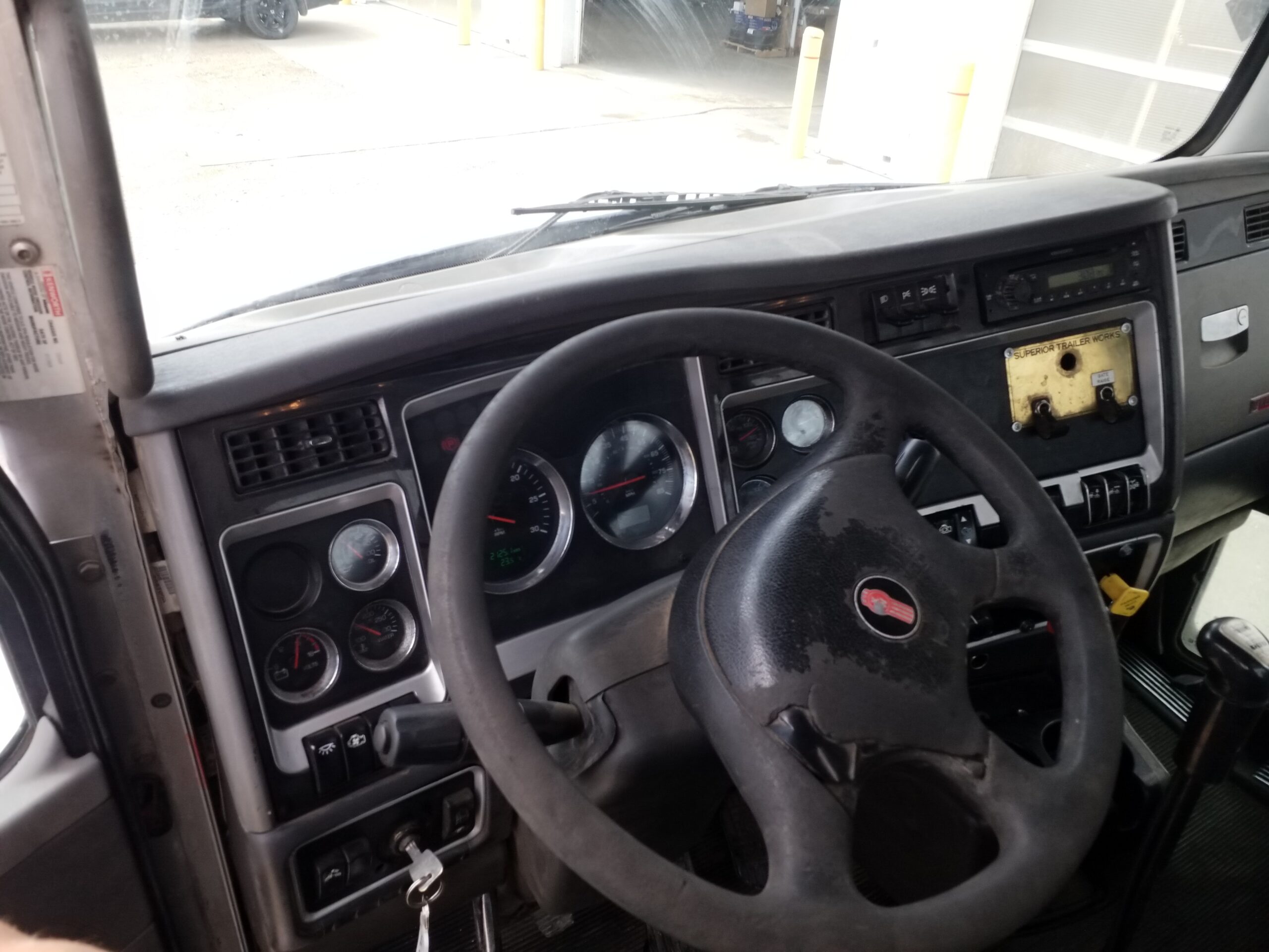  2009 Kenworth T800 at Conquest Equipment Saskatchewan