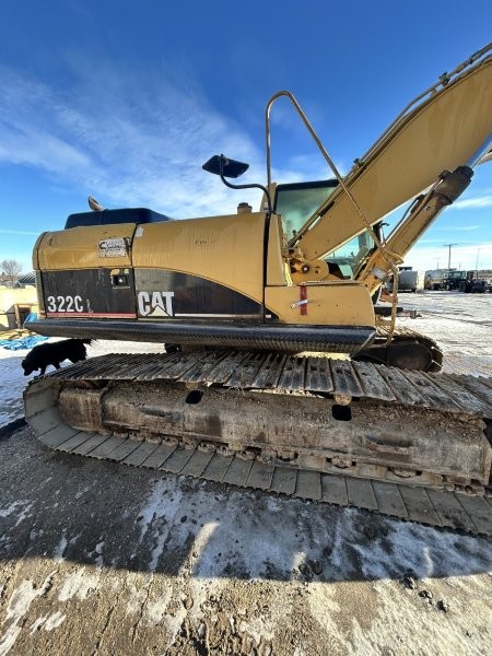   CAT 322C at Conquest Equipment Saskatchewan