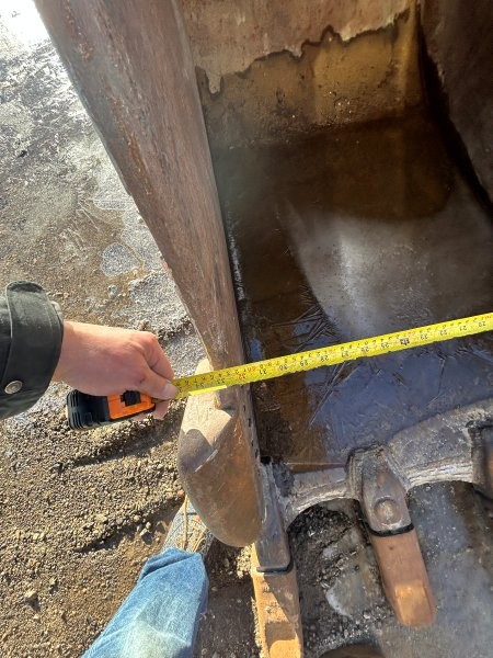   CAT 322C at Conquest Equipment Saskatchewan