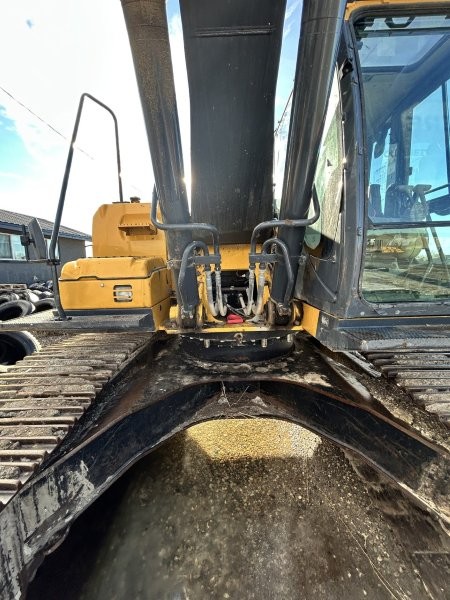  2015 DEERE 290G at Conquest Equipment Saskatchewan