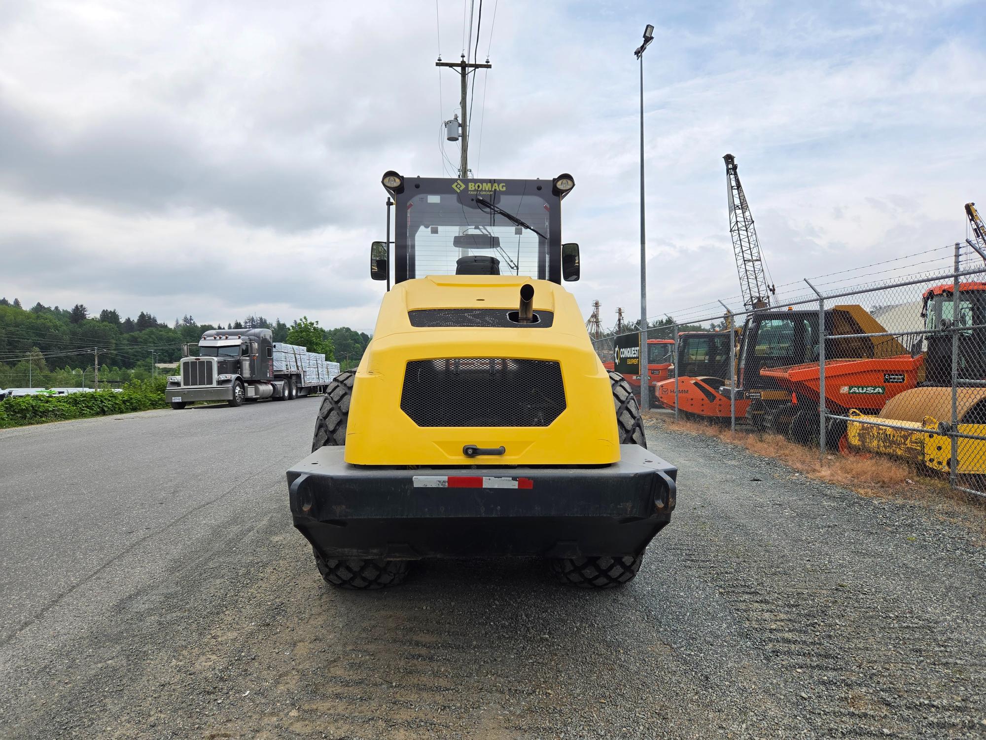  2018 Bomag BW211D-5 at Conquest Equipment Abbotsford BC