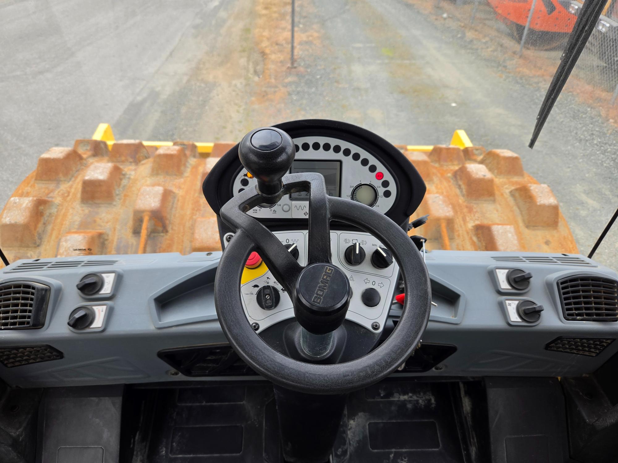  2018 Bomag BW211D-5 at Conquest Equipment Abbotsford BC