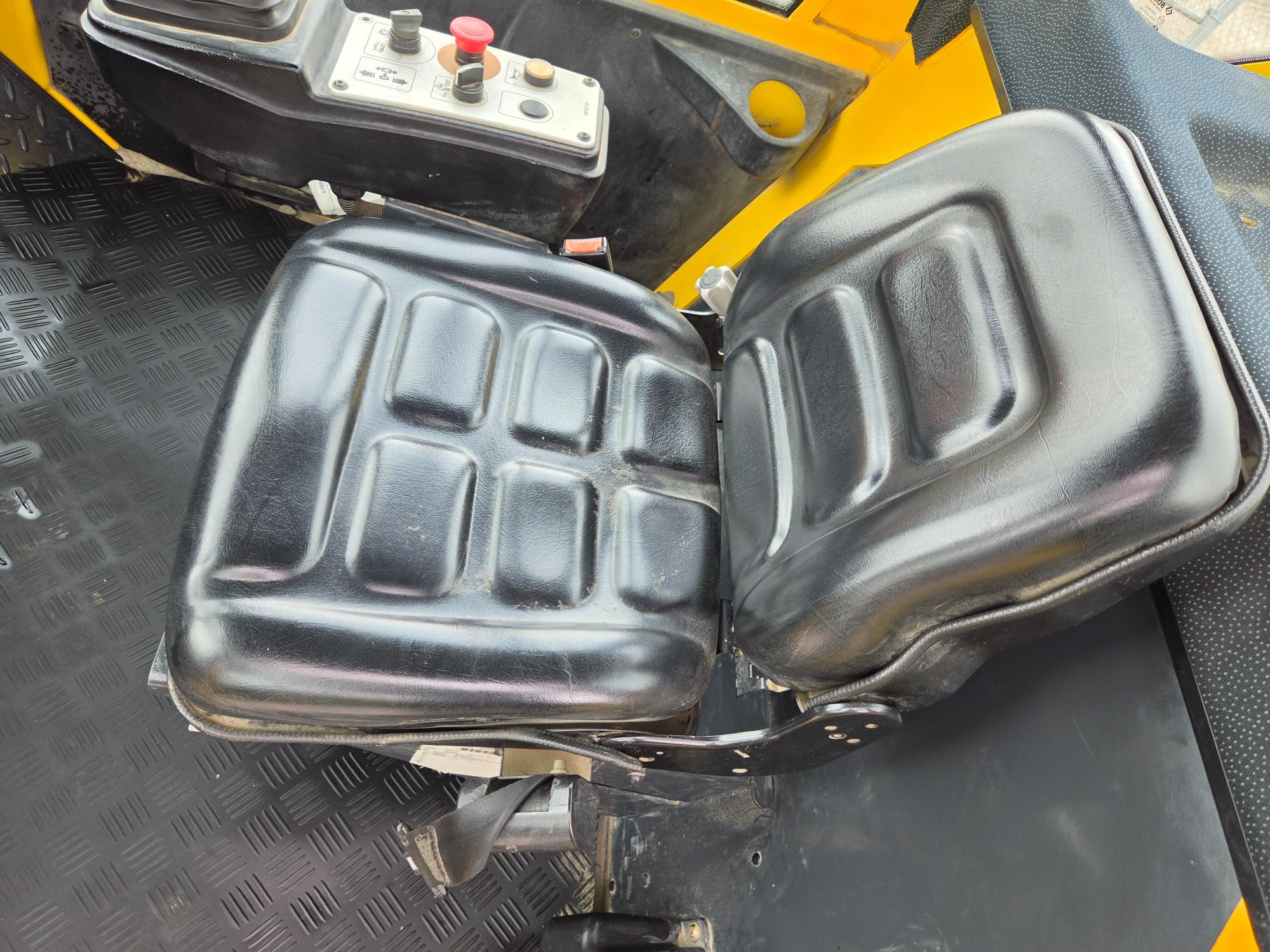  2015 Bomag BW211D-50 at Conquest Equipment Abbotsford, BC