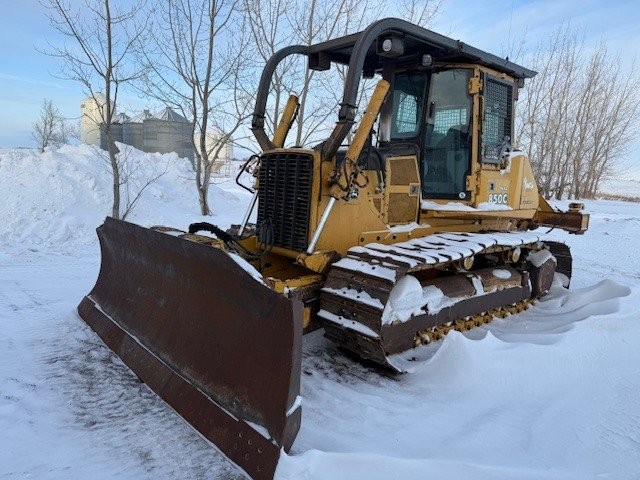  2005 DEERE 850C at Conquest Equipment Saskatchewan