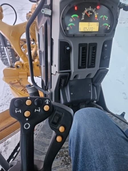  2015 CAT 160M at Conquest Equipment Saskatchewan