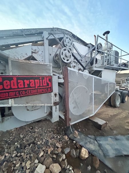  Cedarapids 443 Crusher at Conquest Equipment Saskatchewan