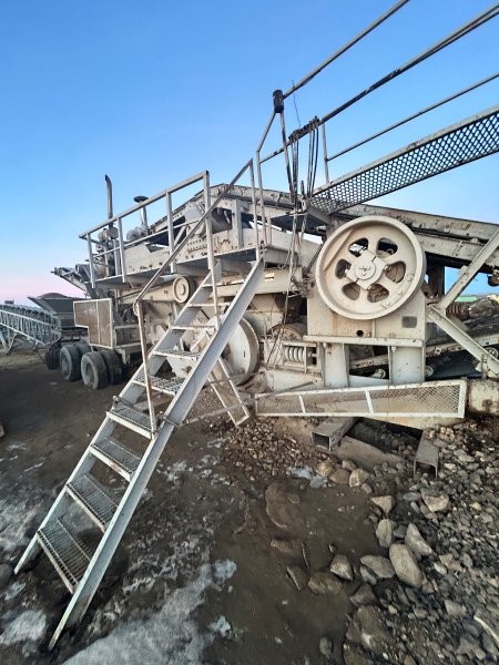   Cedarapids 443 Crusher at Conquest Equipment Saskatchewan