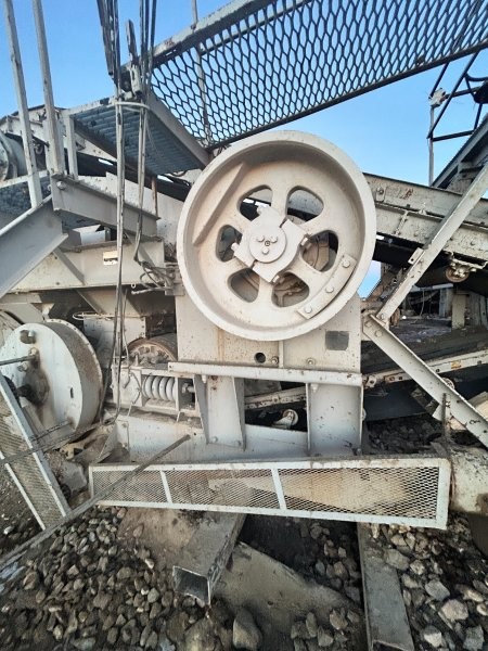   Cedarapids 443 Crusher at Conquest Equipment Saskatchewan