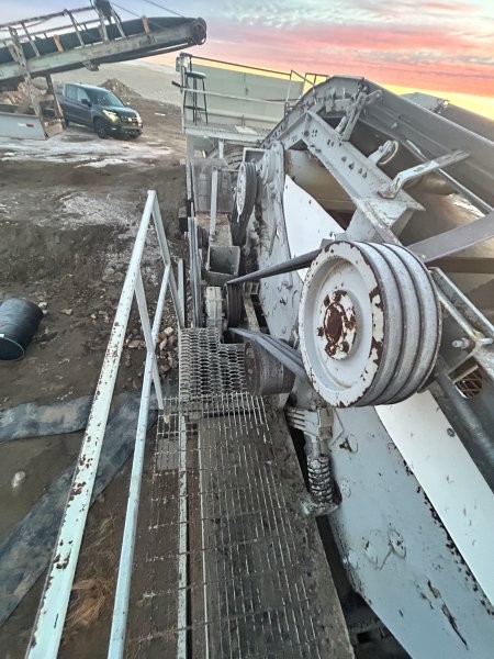   Cedarapids 443 Crusher at Conquest Equipment Saskatchewan
