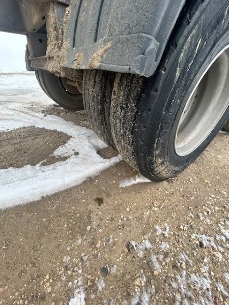  2021 Trail King TK60SSD-413 at Conquest Equipment Saskatchewan