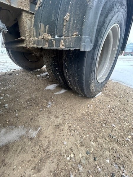  2021 Trail King TK60SSD-413 at Conquest Equipment Saskatchewan