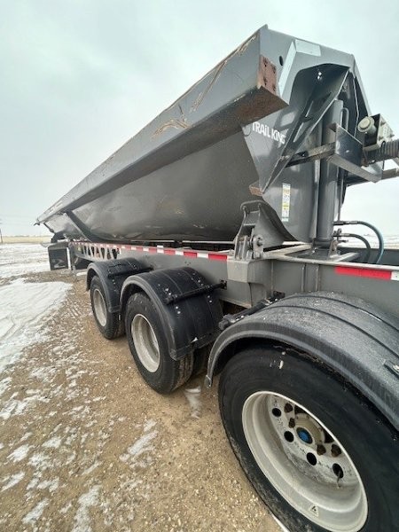  2021 Trail King TK60SSD-413 at Conquest Equipment Saskatchewan