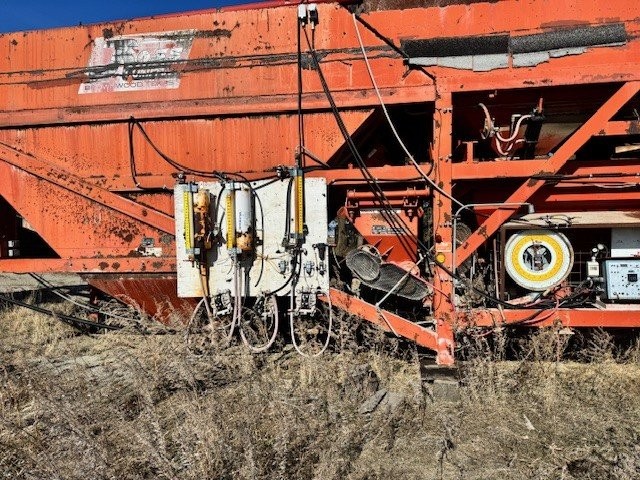   Ross Company Ross 100 Cement Batch Plant at Conquest Equipment Manitoba