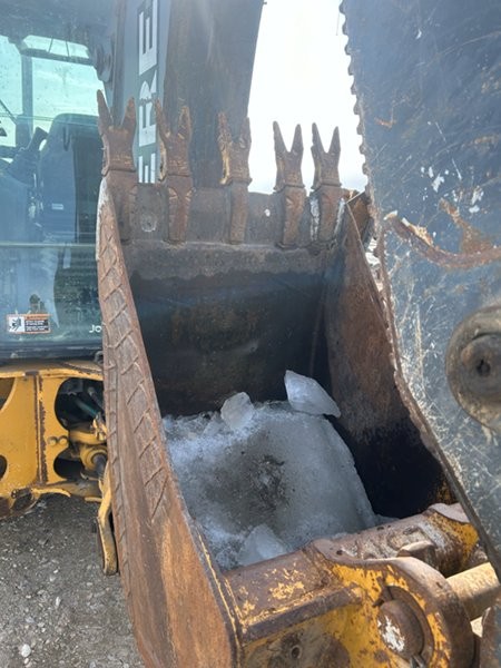  2008 DEERE SJ310 at Conquest Equipment Manitoba