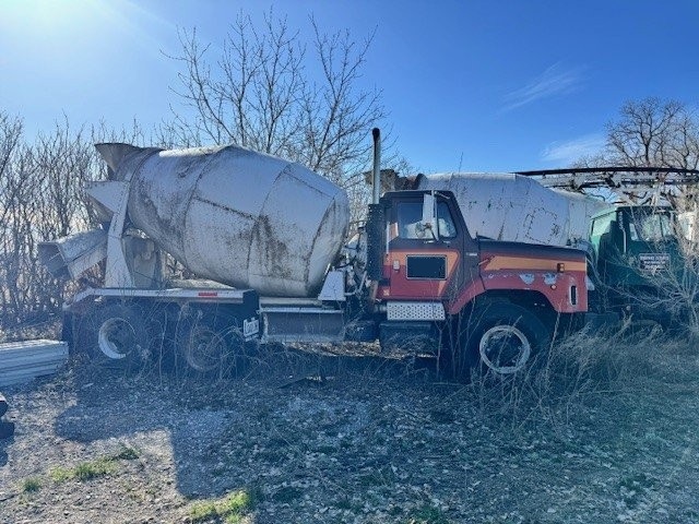   Ross Company Ross 100 Cement Batch Plant at Conquest Equipment Manitoba