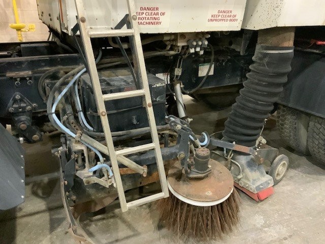  2000 Freightliner FC-70 Cabover Vacuum Broom Truck at Conquest Equipment North Dakota