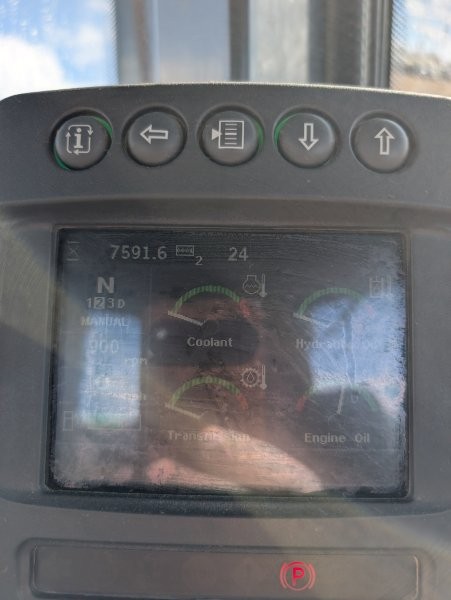  2011 John Deere 524K at Conquest Equipment Saskatchewan