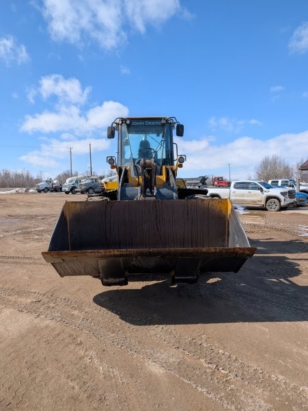  2011 John Deere 524K at Conquest Equipment Saskatchewan