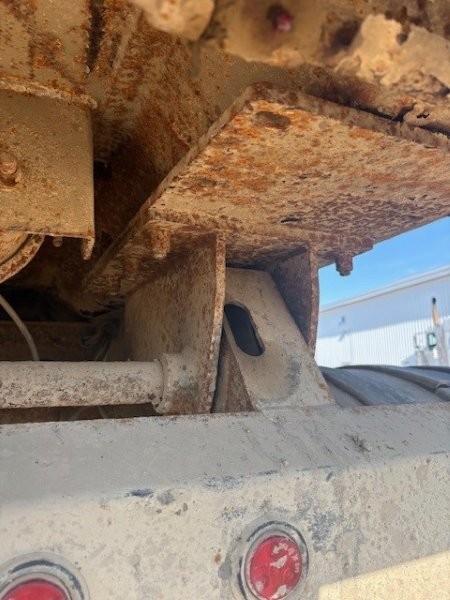  2011 Canuck End Dump at Conquest Equipment Manitoba