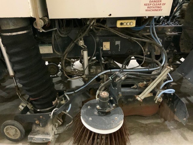  2000 Freightliner FC-70 Cabover Vacuum Broom Truck at Conquest Equipment North Dakota