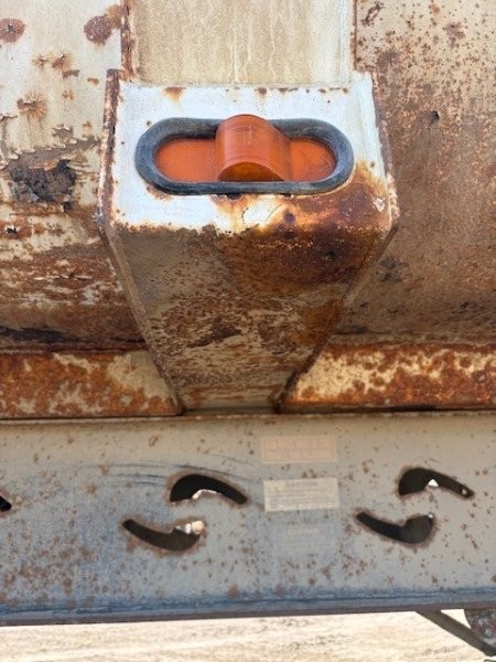  2011 Canuck End Dump at Conquest Equipment Manitoba