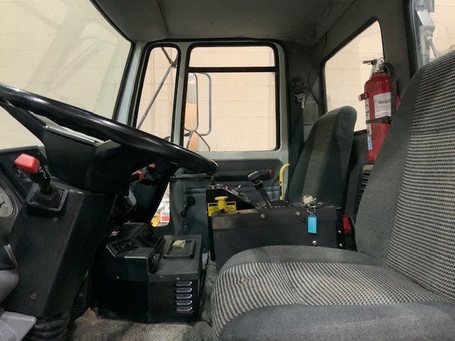  2000 Freightliner FC-70 Cabover Vacuum Broom Truck at Conquest Equipment North Dakota